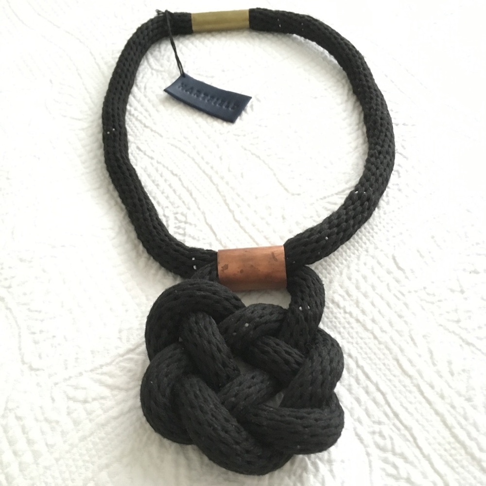 Hartfield Infinite Knot Necklace Black & Copper